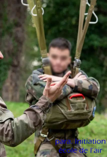 parachutiste en stage d'initiation
